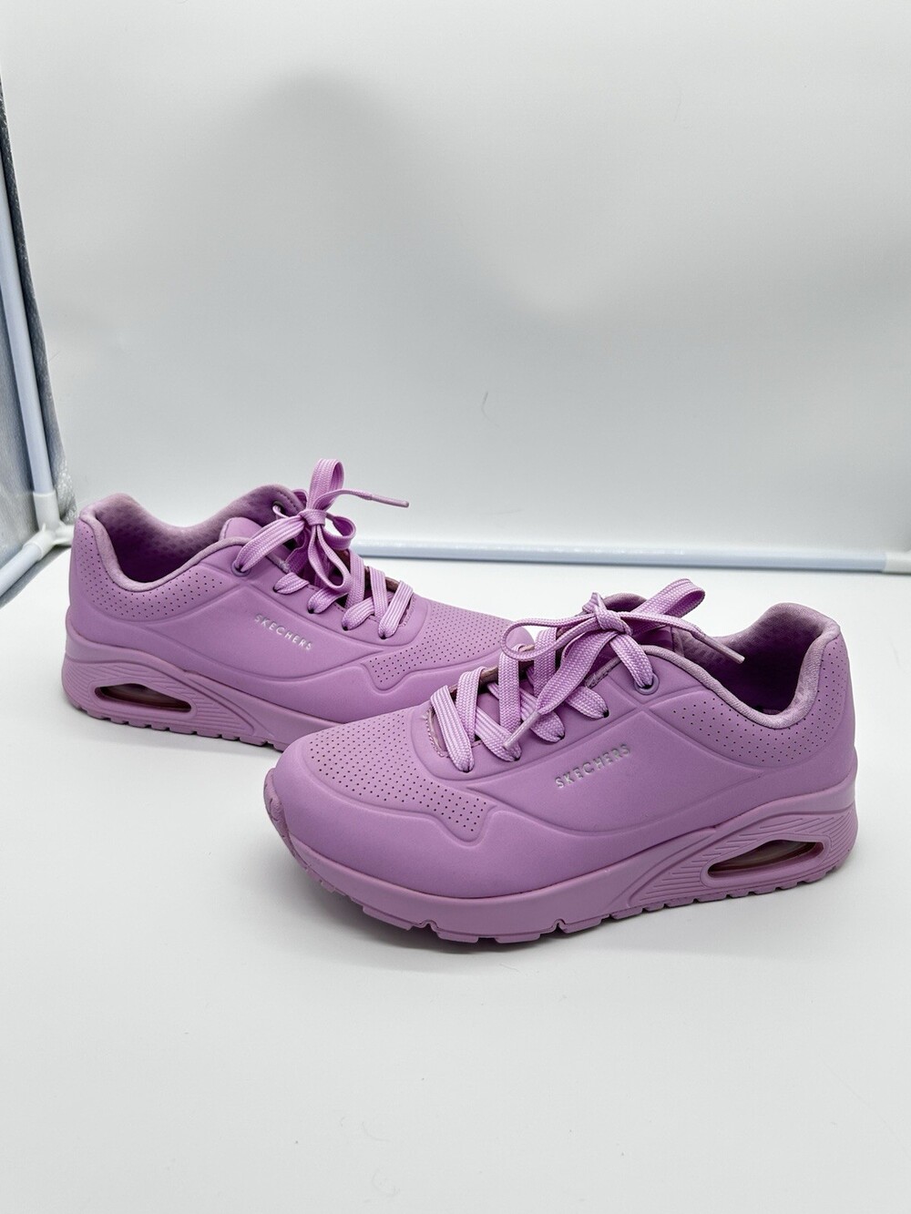 Skechers Lavender Air-Cooled Memory Foam Sneakers | Women’s 6.5